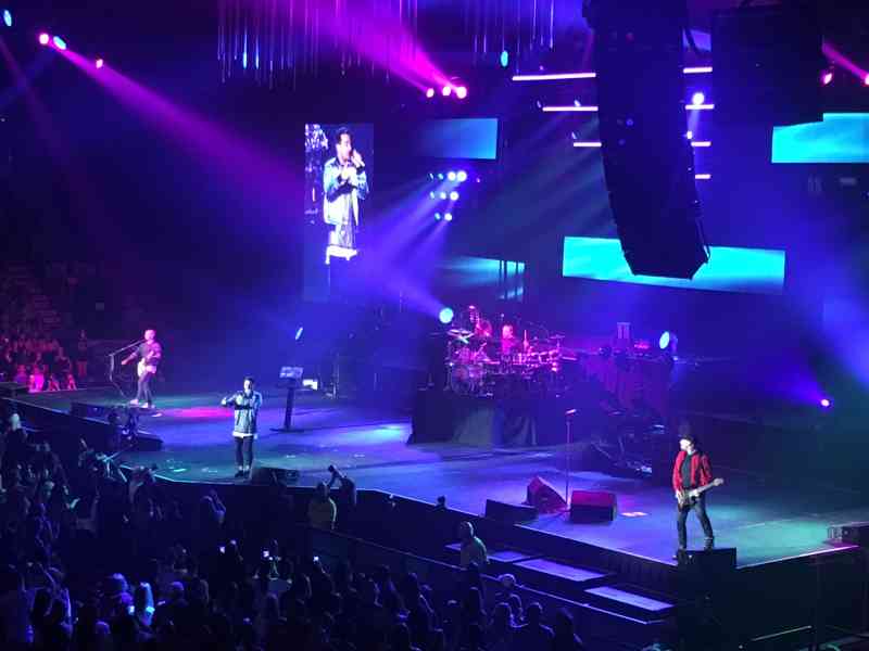 Hedley feat. Carly Rae Jepsen & Francesco Yates