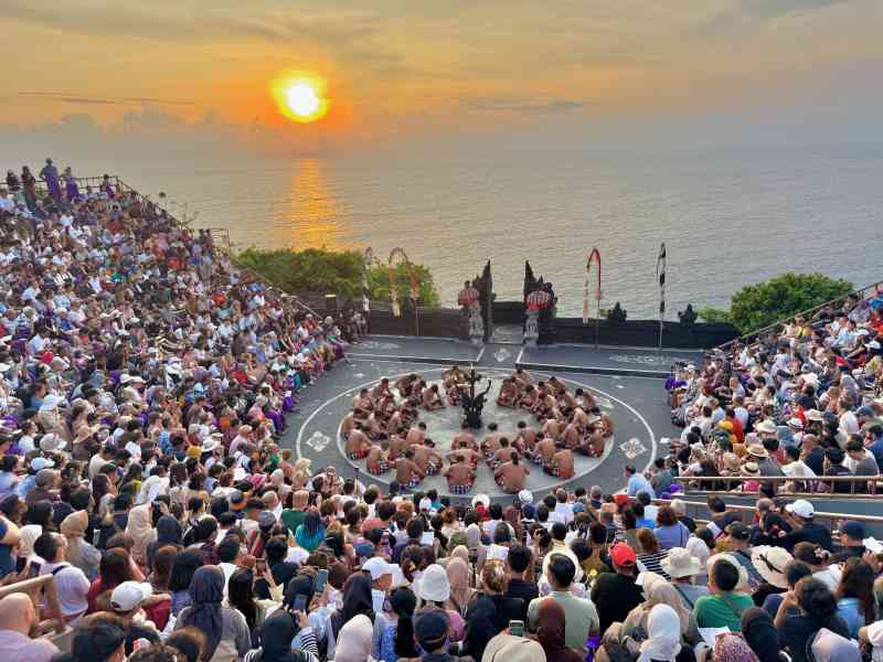 Uluwatu Temple & Kecak Fire Dance