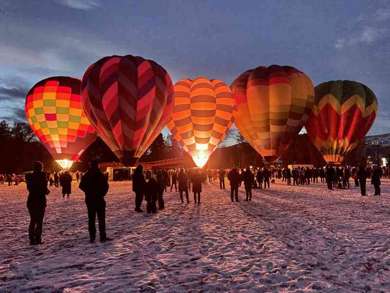 Vernon Winter Carnival Balloon Glow & Snow Sculptures