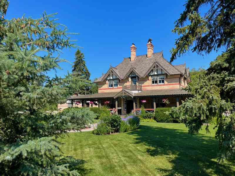 Bow Valley Ranche Restaurant