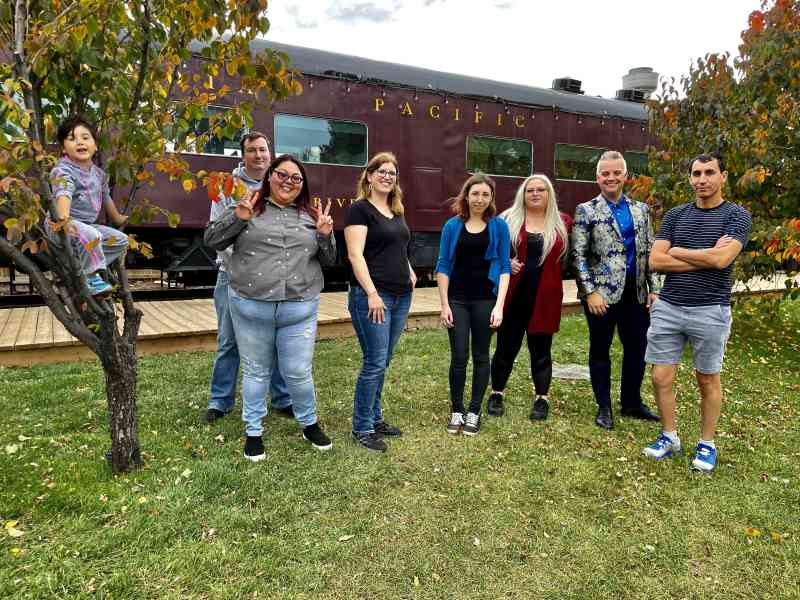 Whistlestop Diner & Chinook Honey Company