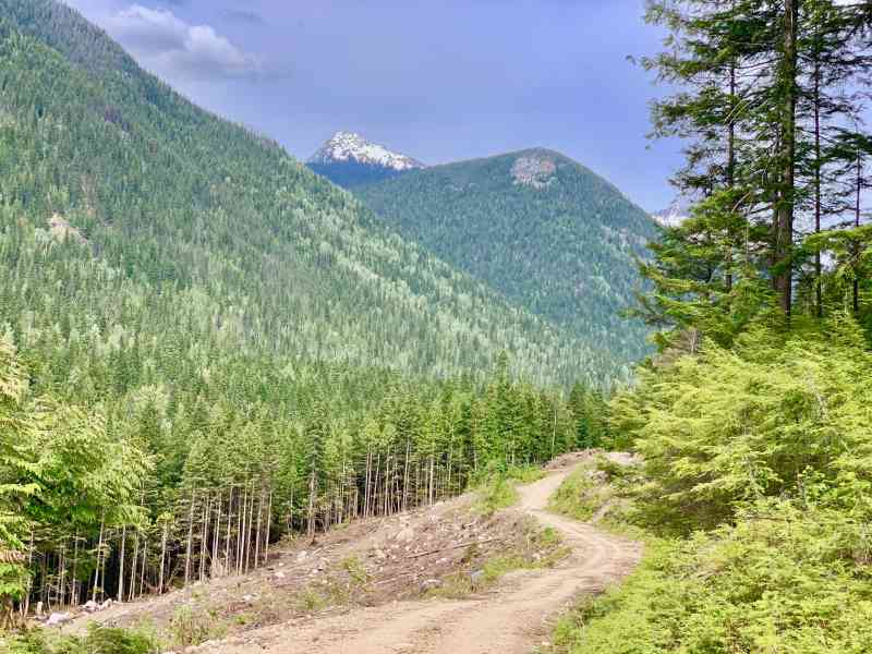 Monashees - Spectrum Lake