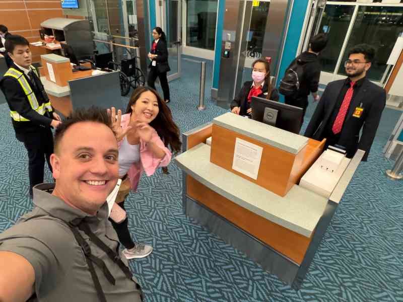 2025-11-24 22.55.57 _ IMG_2149 - Vancouver Airport