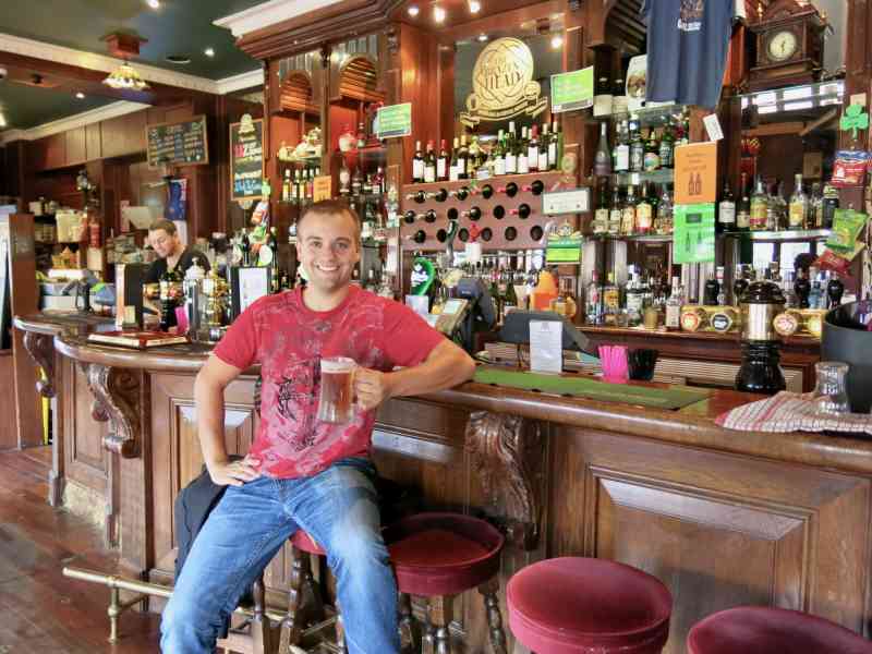 _2013-09-16 24-The Brazenhead Irish Ale & Coffee House - Napier