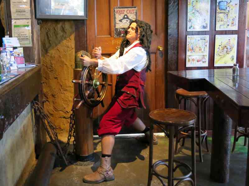 _2013-11-30 14.44-0 - Smugglers Pub, Nelson