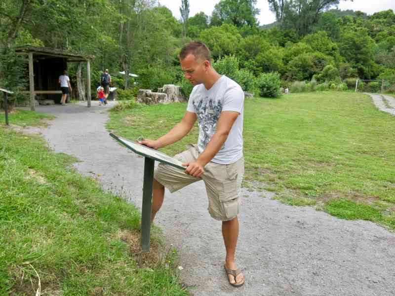 _2014-01-05 09.59-0 - Buried Village of Te Wairoa