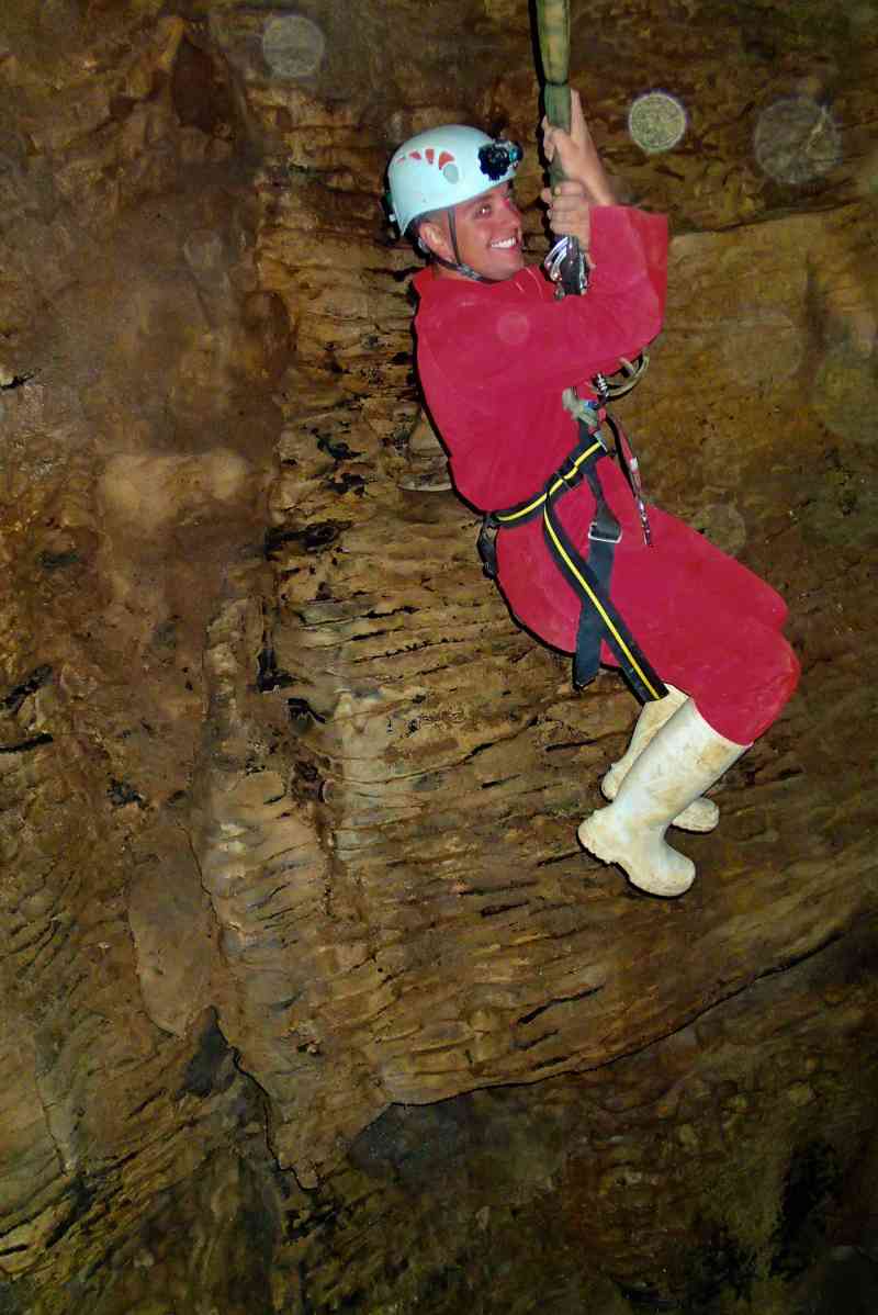 _2014-01-07 09.33-10 - Blackwater Rafting & Caving (Black Odyssey & Labyrinth Tour Combo)