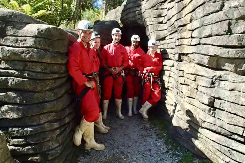 _2014-01-07 09.33-1a - Blackwater Rafting & Caving (Black Odyssey & Labyrinth Tour Combo)