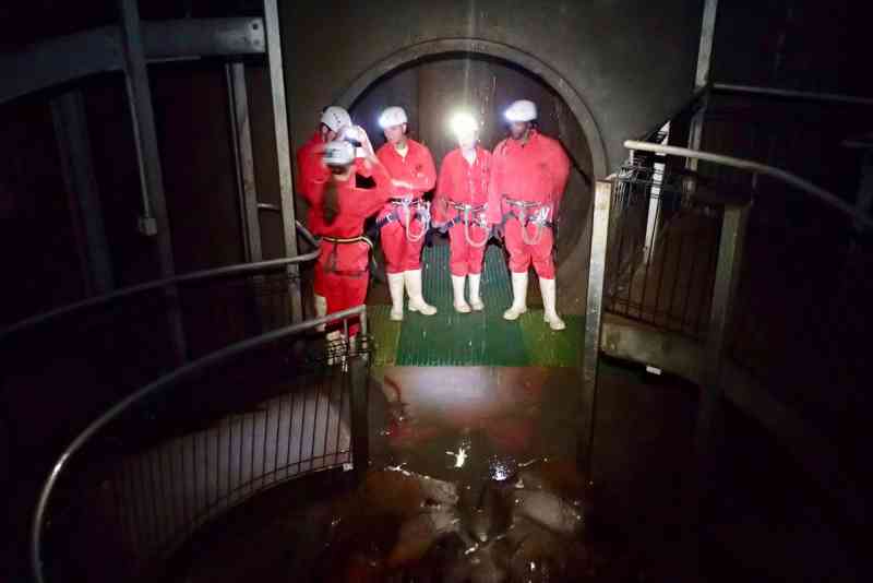 _2014-01-07 09.33-1g - Blackwater Rafting & Caving (Black Odyssey & Labyrinth Tour Combo)