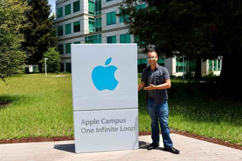 APPLE CAMPUS