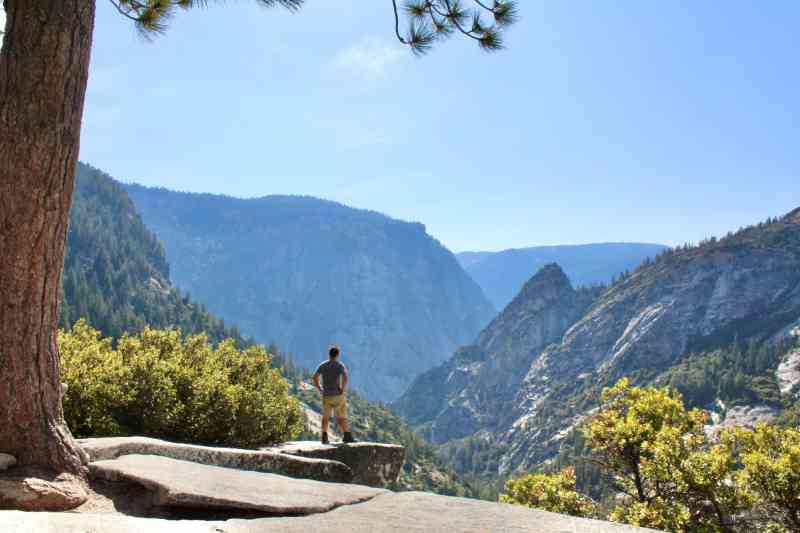 MIST TRAIL @ YOSEMITE NATIONAL PARK