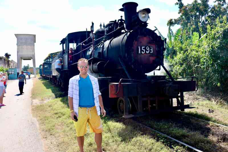 CUBA:AUSTRALIA SUGAR MILL TRAIN TOUR