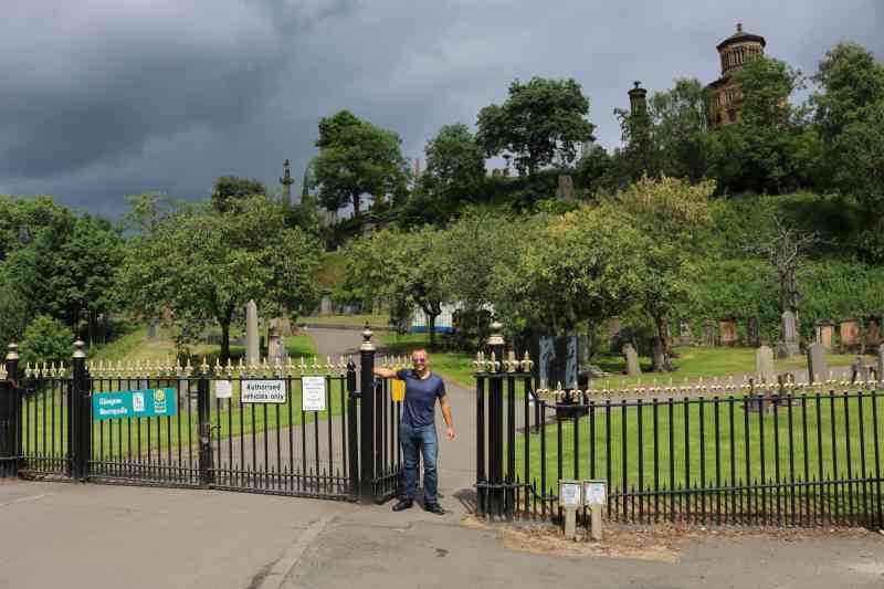 Glowgow Necropolis