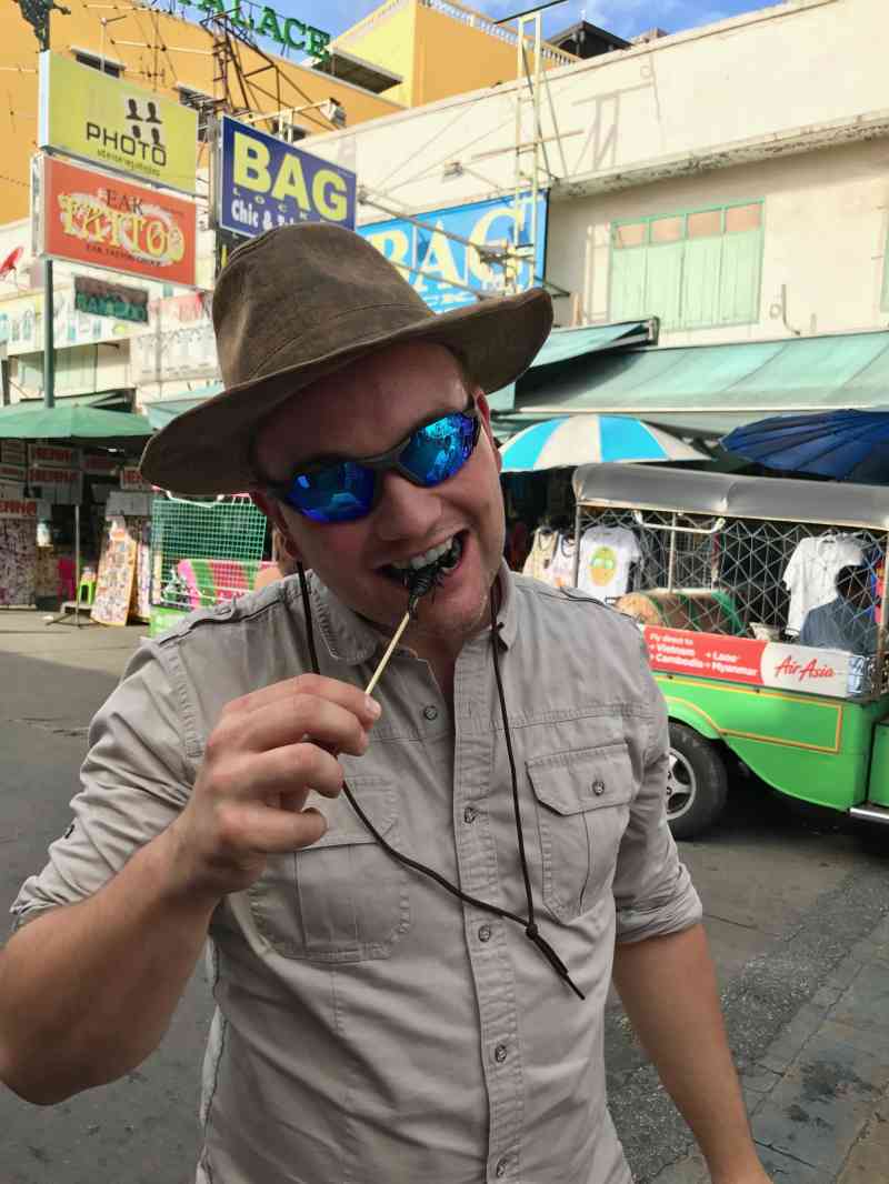 00148 - Khao San Road Backpackers Market