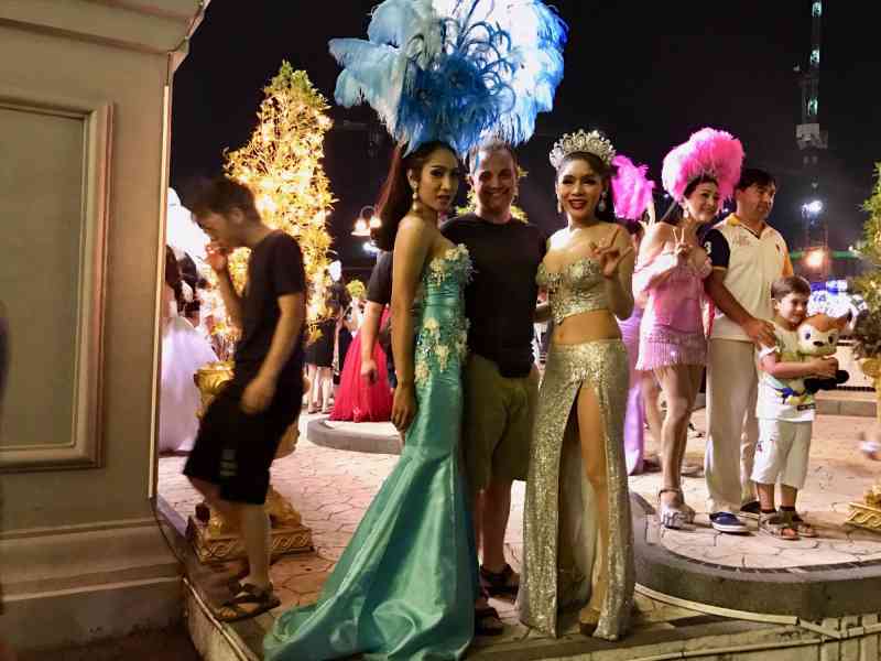 00235 - Tiffany's Transvestite Cabaret