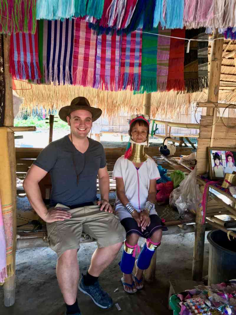 00318 - Karen Long Neck Village