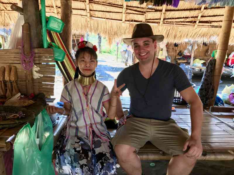 00322 - Karen Long Neck Village