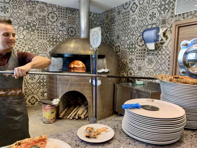 2019-09-04 12.55-0 - Naples Pizza Making Workshop @ Restaurant Showbiz Napoli