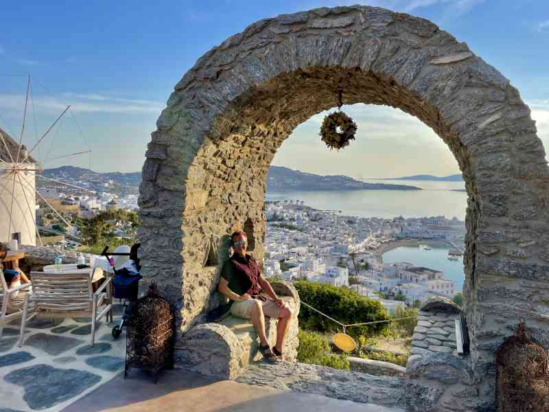 180&ordm; Sunset Bar