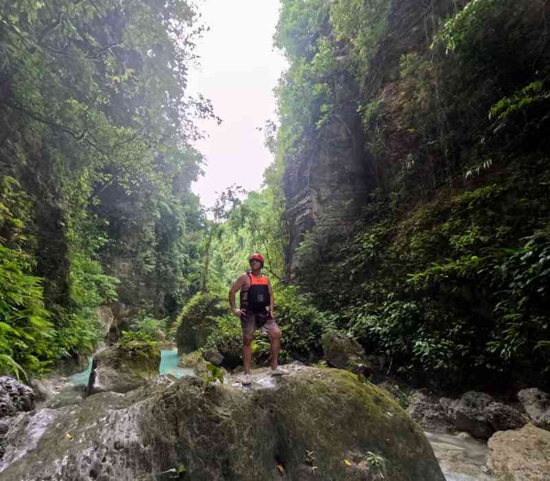 Canyoneering Kawasan Falls and Zip Line