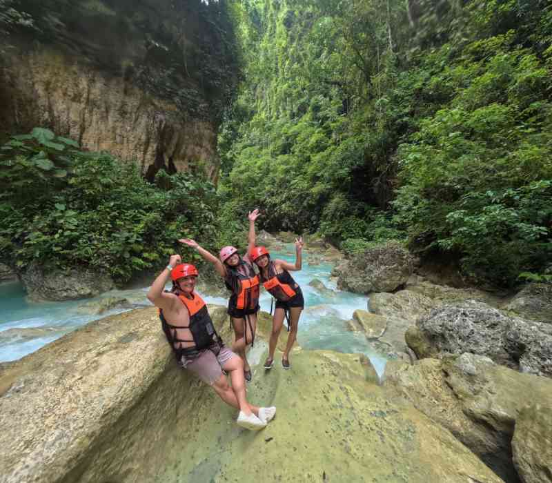 Canyoneering Kawasan Falls and Zip Line