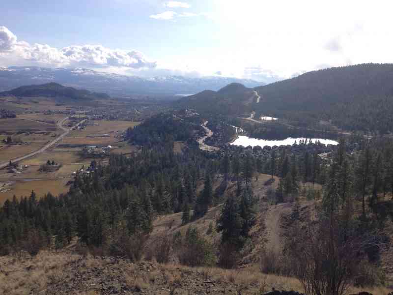 Stephens Coyote Ridge: Light Blue Lake